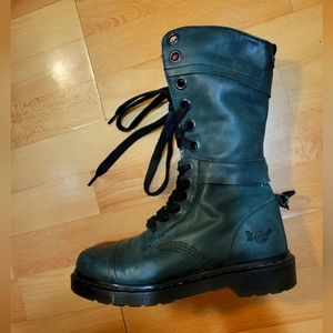 Dr. Martens leather combat boots size 9